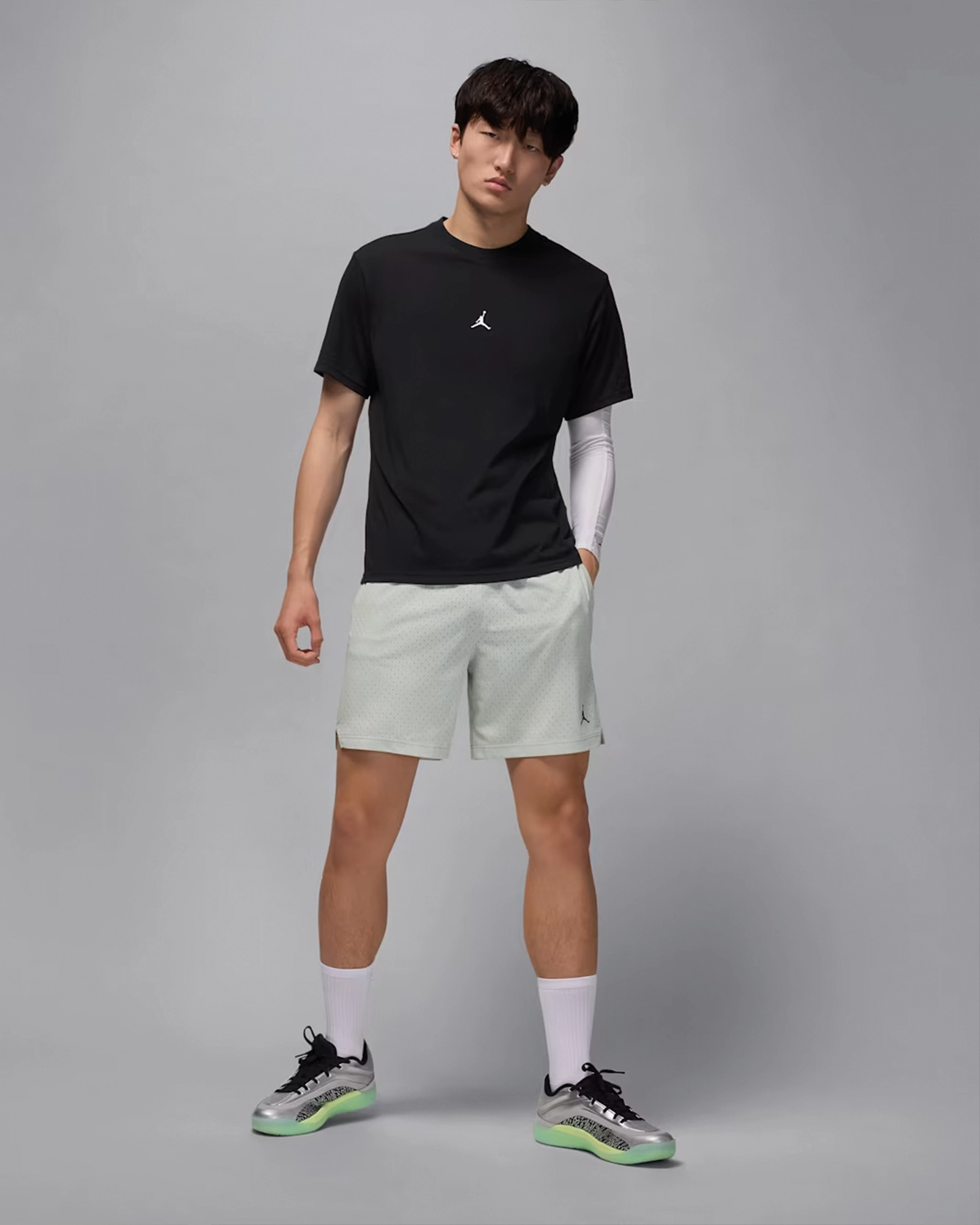 Футболка чоловіча Jordan Sport Dri-FIT Jumpman IB6757-010, колір чорний — фото 4 з 4