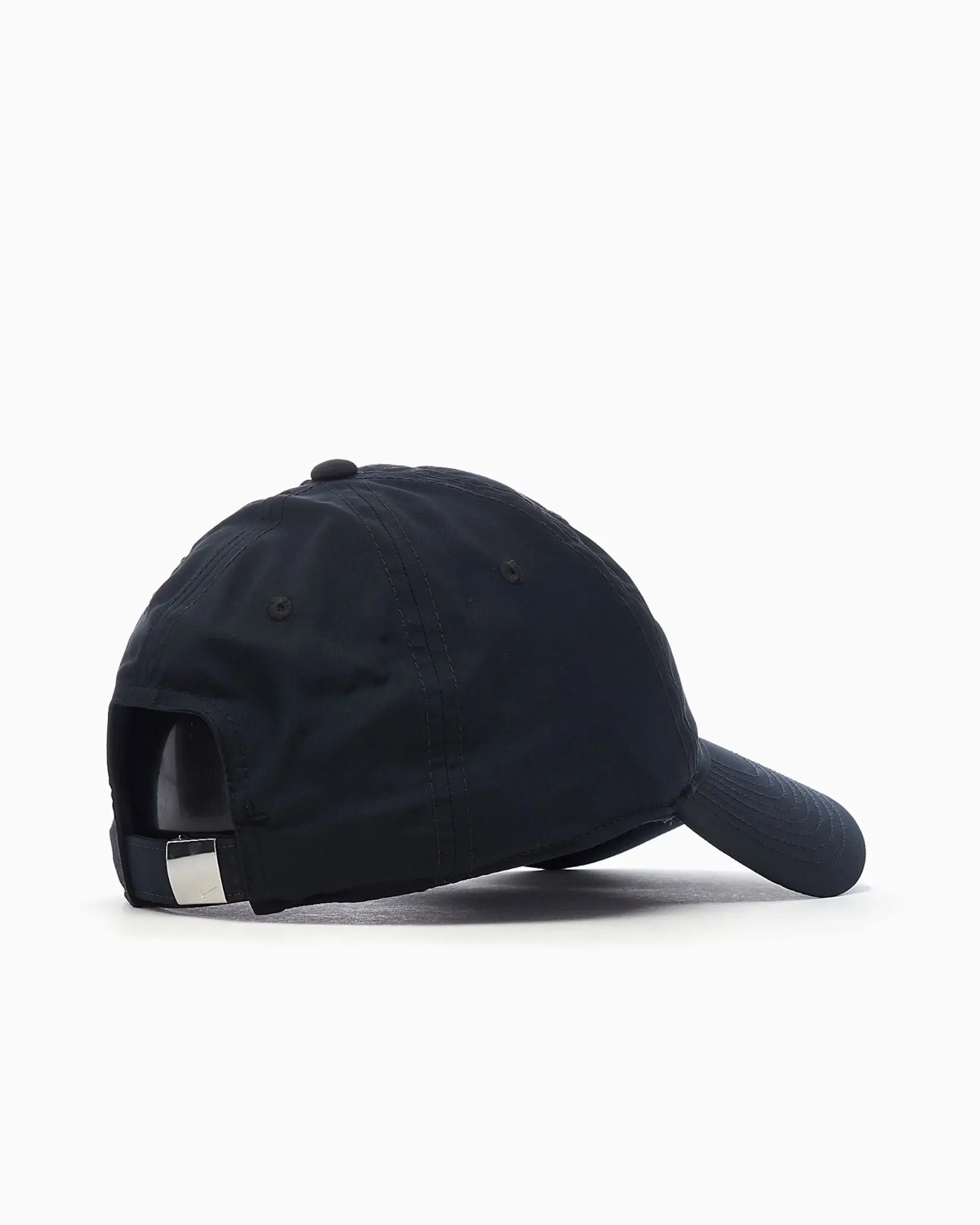 Кепка Nike Df Club Cap FB5372-010, колір чорний — фото 2 з 5