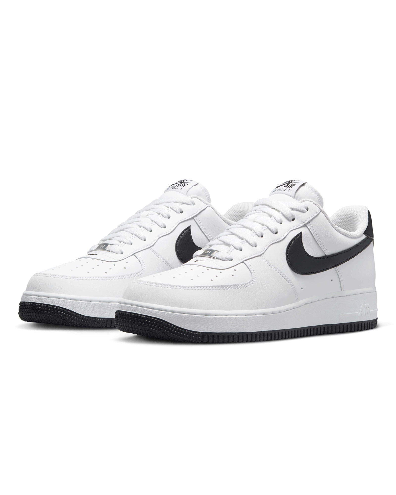 Кросівки чоловічі Nike Air Force 1 Outsole FQ4296-101, колір білий — фото 1 з 8