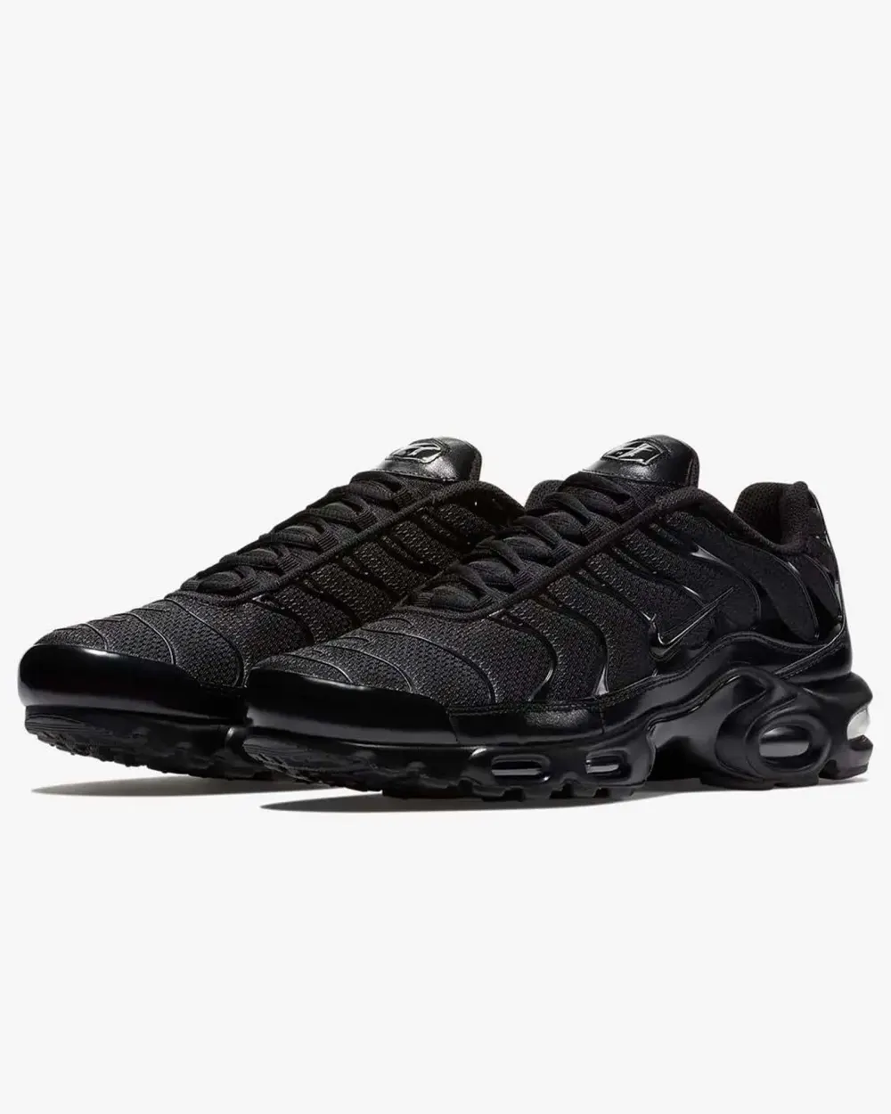 Кросівки чоловічі Nike Air Max Plus 604133-050, колір чорний