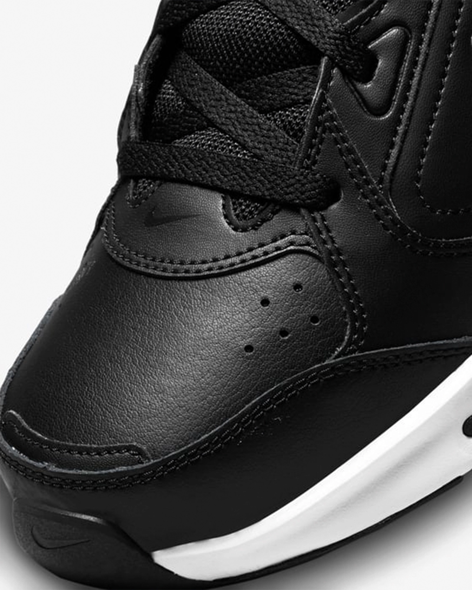 Кросівки чоловічі Nike Defyallday DJ1196-002, колір білий — фото 7 з 8