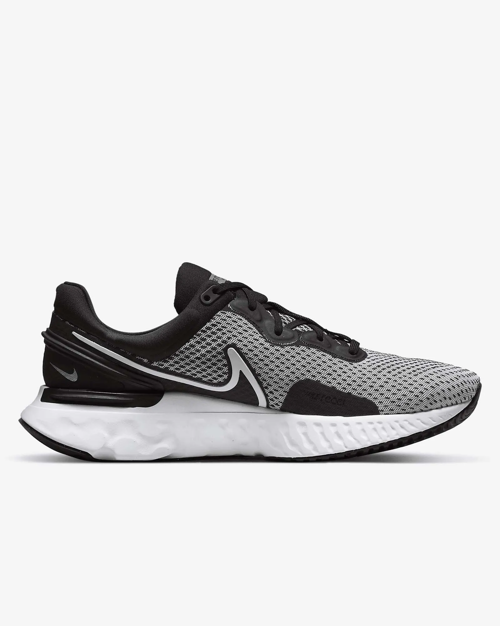 Кросівки чоловічі Nike React Miler 3 DD0490-101, колір білий — фото 2 з 3