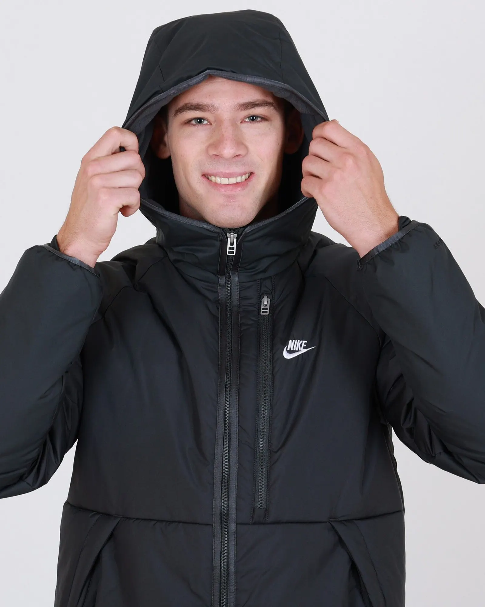 Куртка чоловіча Nike Thermafit Legacy DX2038-010, колір чорний — фото 4 з 5