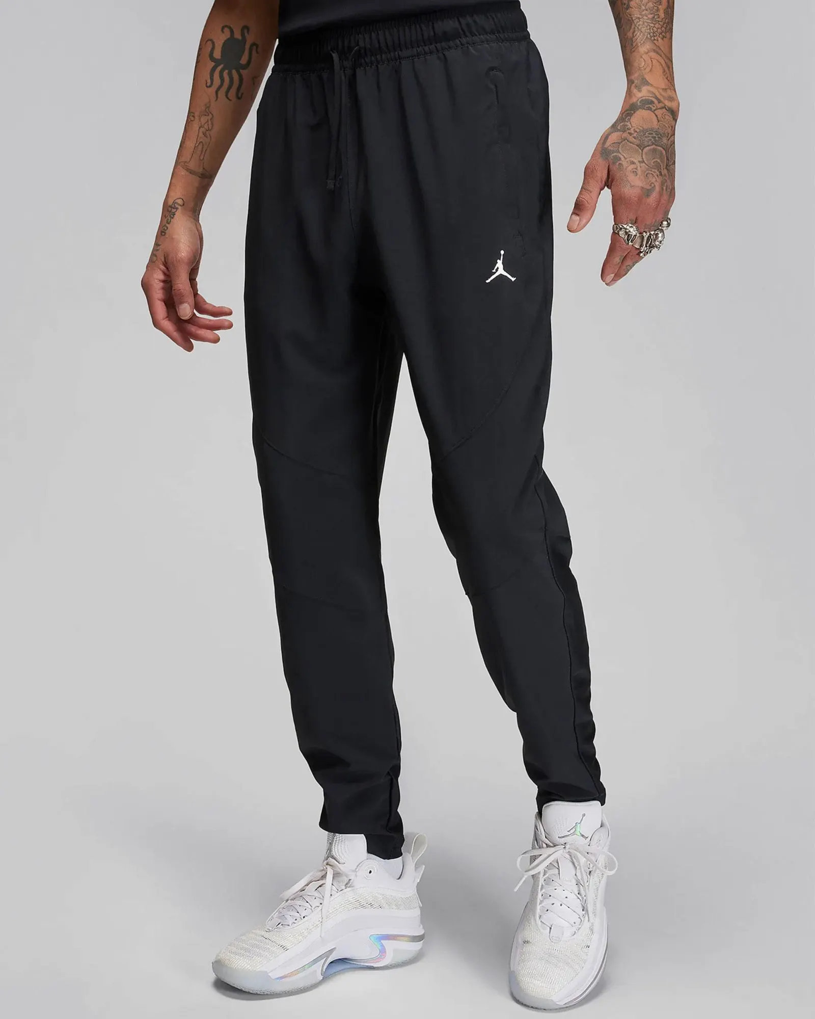 Штани чоловічі Jordan Dri-FIT Woven Pant FN5840-010, колір чорний — фото 1 з 4
