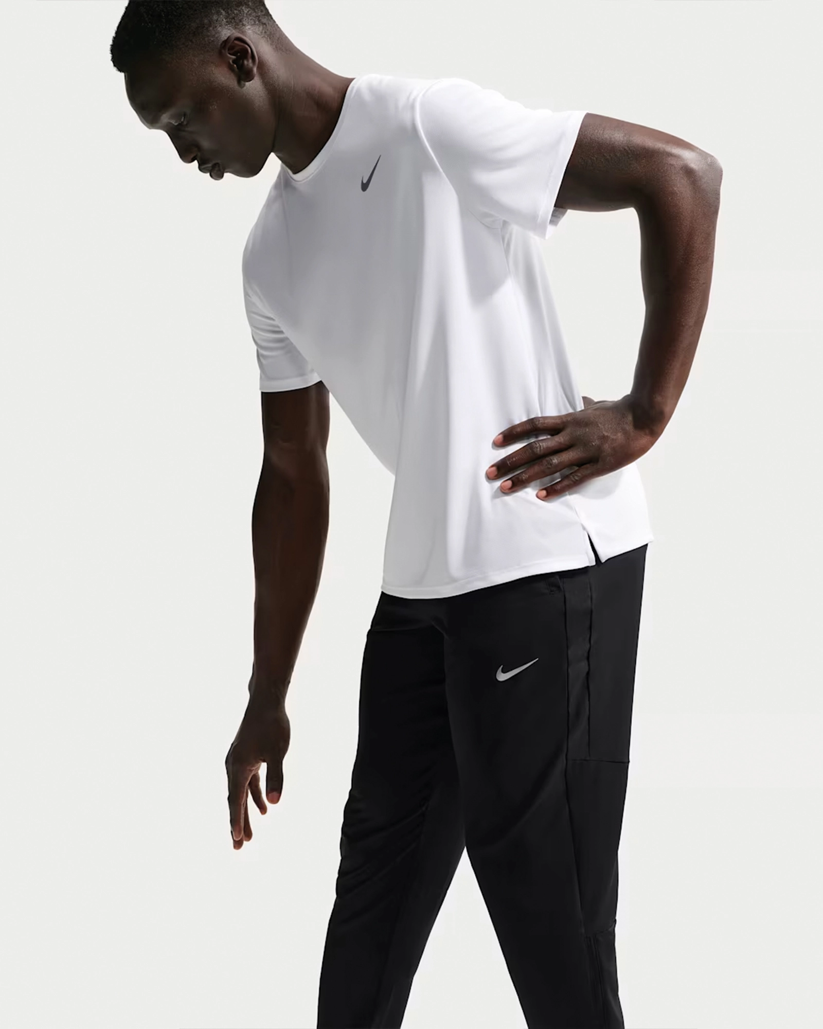 Штани чоловічі Nike Challenger Dri-FIT Woven FQ4780-010, колір чорний — фото 4 з 6