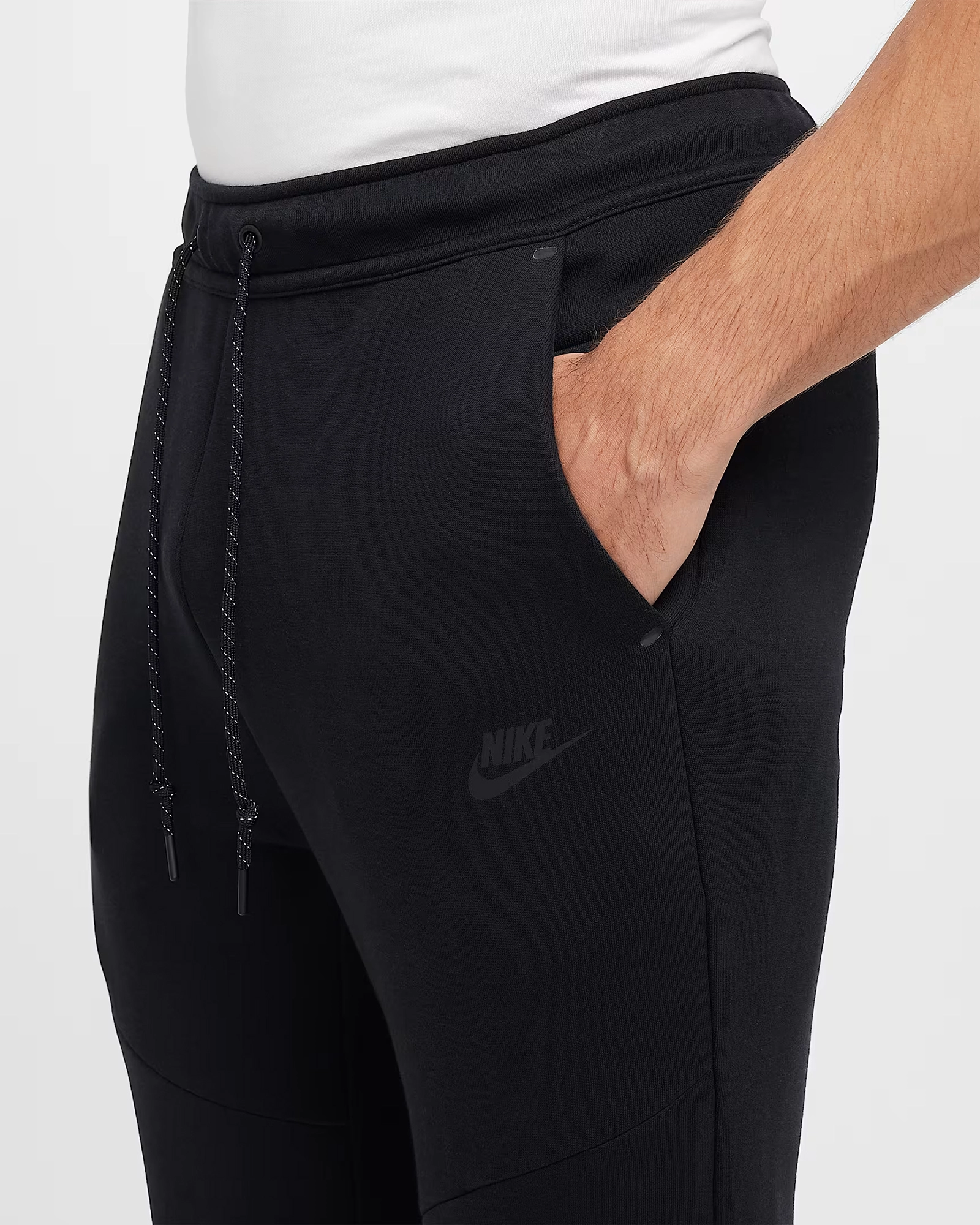 Штани чоловічі Nike Tech Fleece Joggers HV0959-010, колір чорний — фото 3 з 7