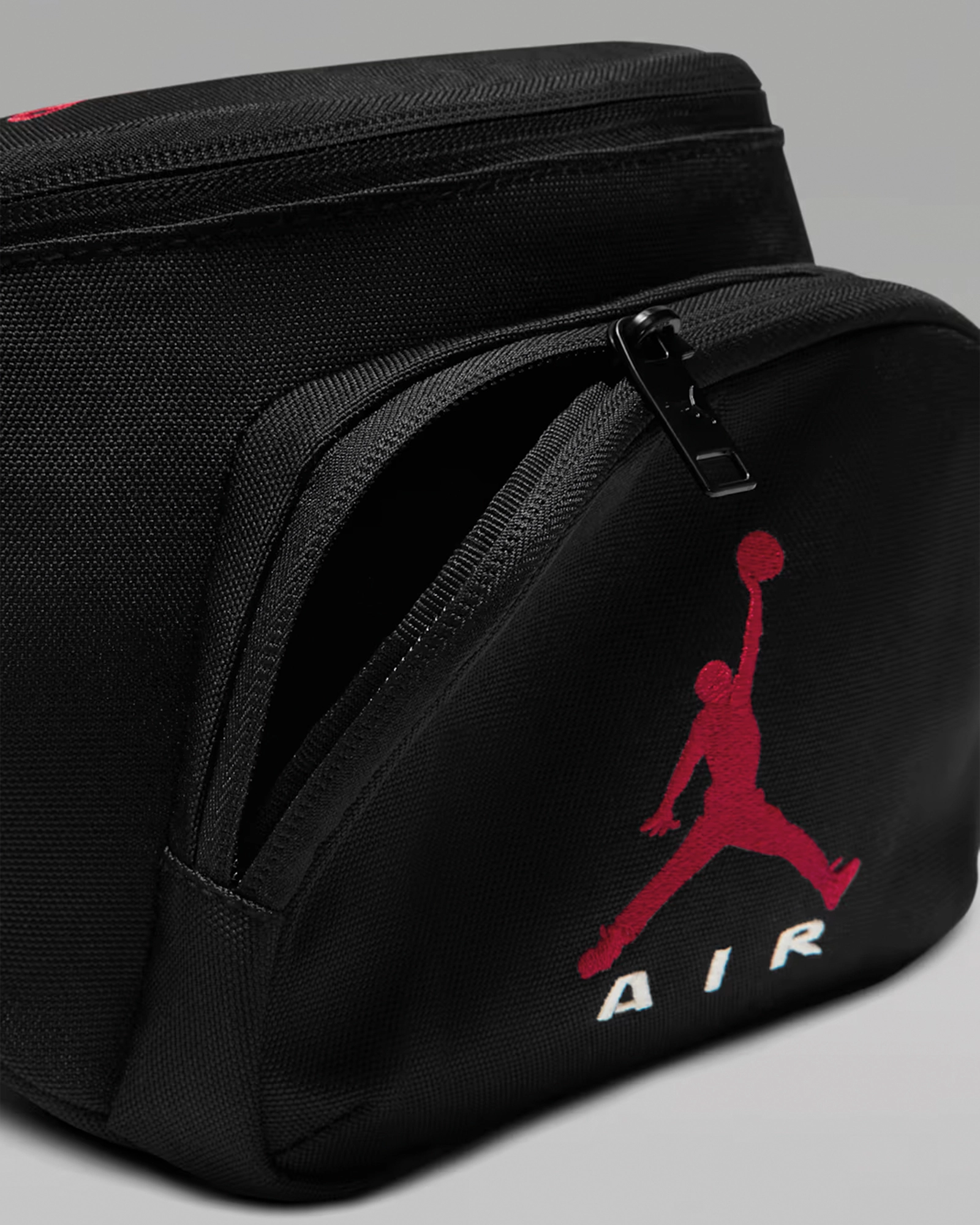 Сумка через плече Jordan Air Crossbody Bag (4L) MA9212-023, колір чорний — фото 5 з 5
