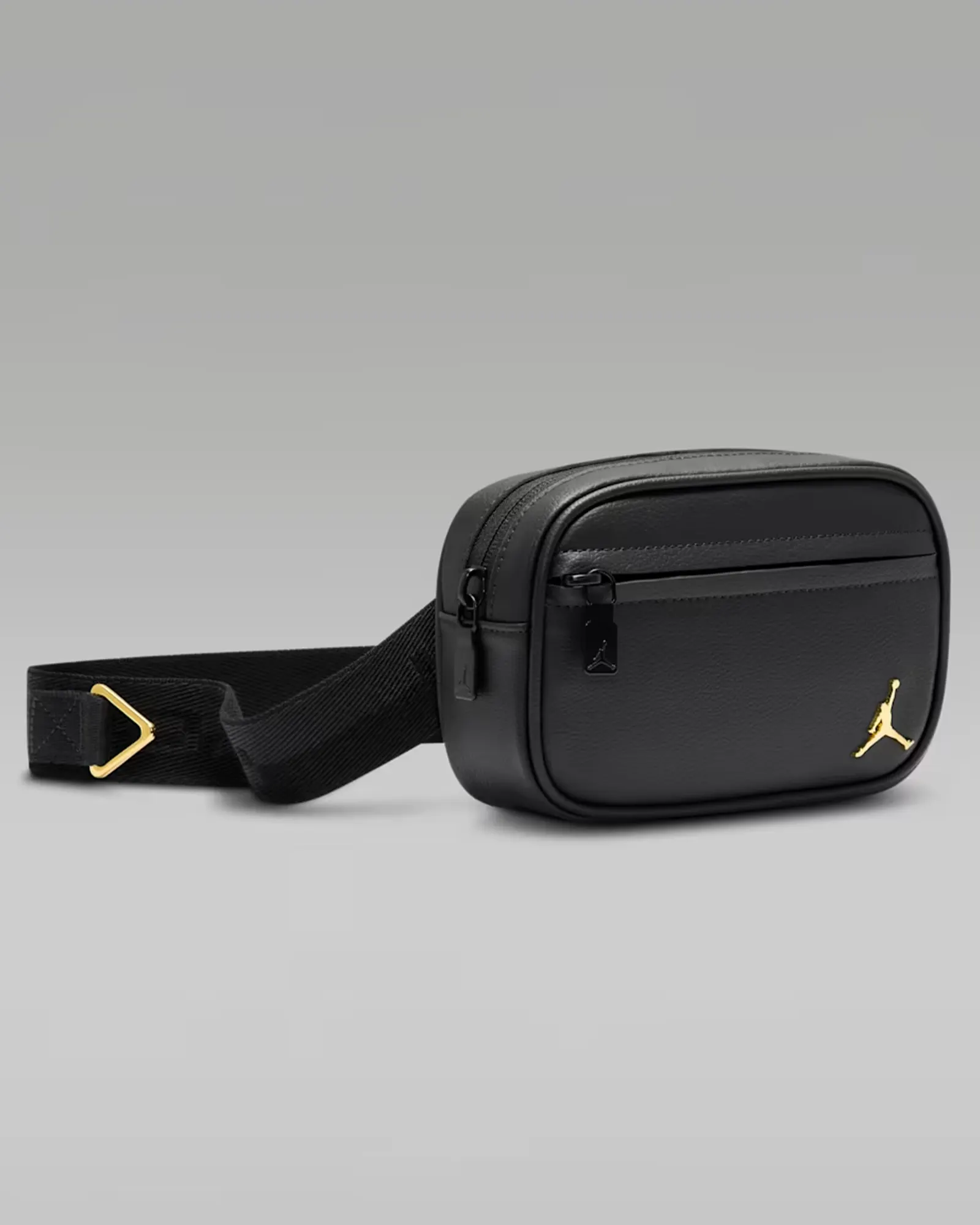 Сумка через плече Jordan Monarch Camera Bag (1L) WA9164-G0T, колір чорний — фото 2 з 7
