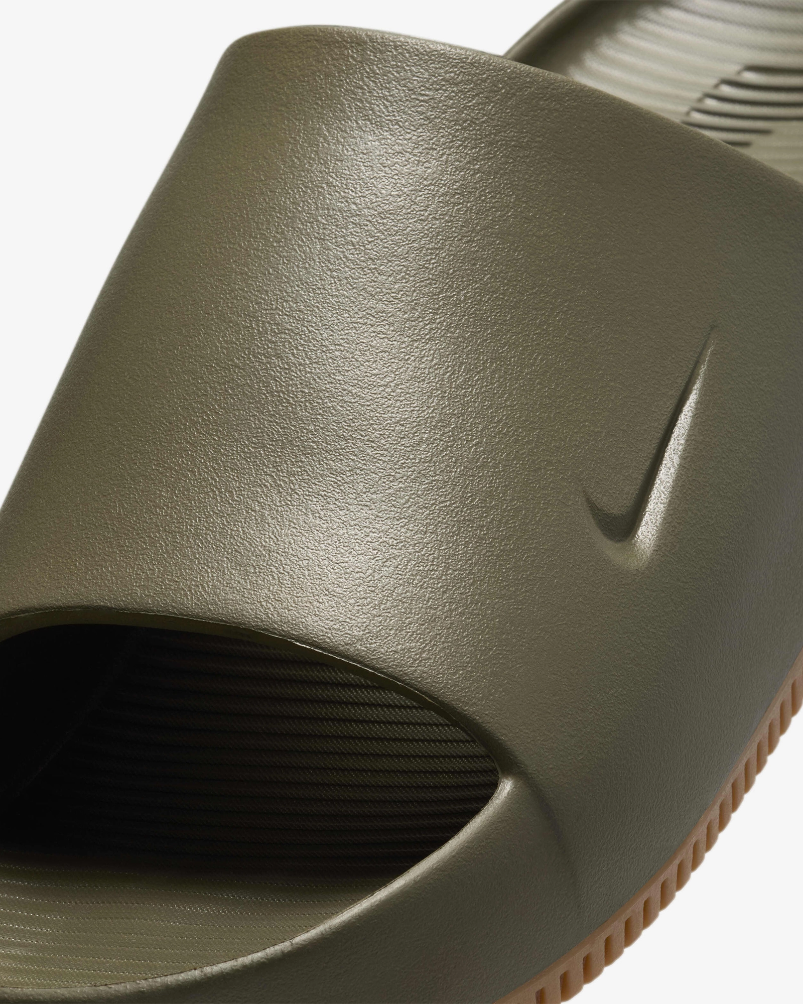 Сланці чоловічі Nike Calm Slide FD4116-203, колір зелений — фото 6 з 6